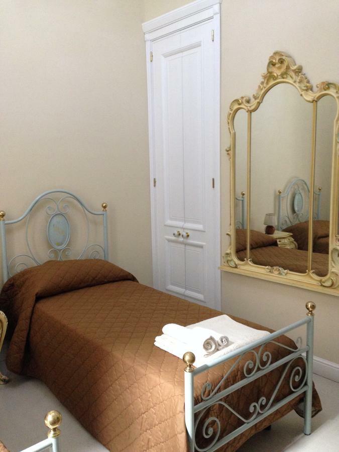 Oro Di Napoli Luxury Bed & Breakfast Exteriör bild